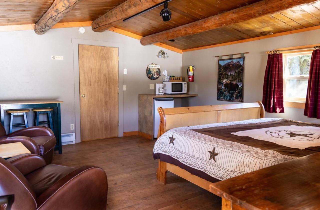 Half Moon Lake Lodge Pinedale Exterior photo